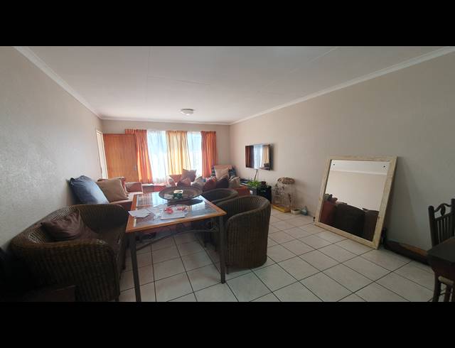 2 BEDROOM SECTIONAL TITLE FOR SALE IN NEW REDRUTH
